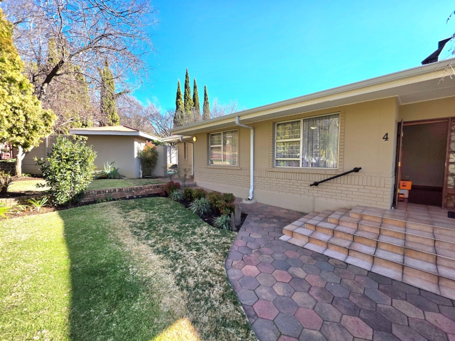 5 Bedroom Property for Sale in Eureka Free State